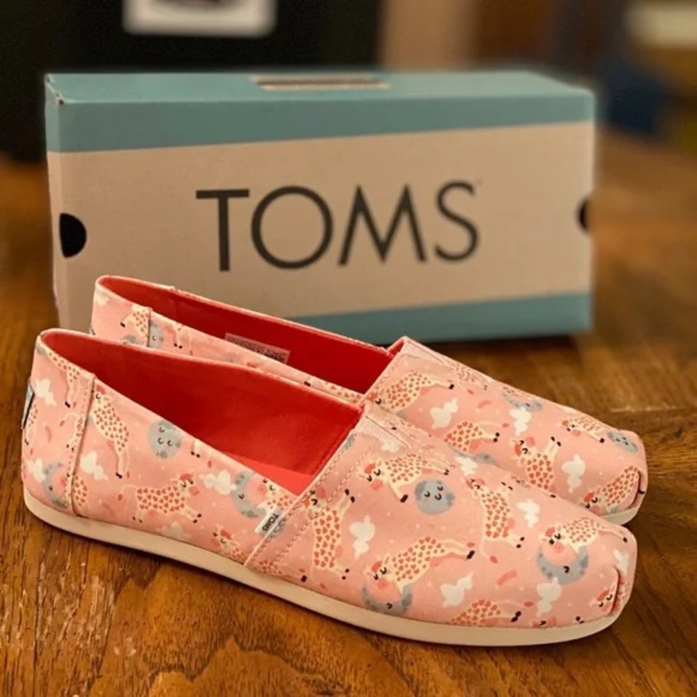 women alpargata blossom over the moon print. Shoes NEW!